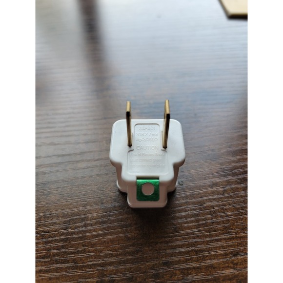 Apollo AD-201 3182798 - 15 Amp 125v Single Outlet Adapter - White - Picture 1 of 3